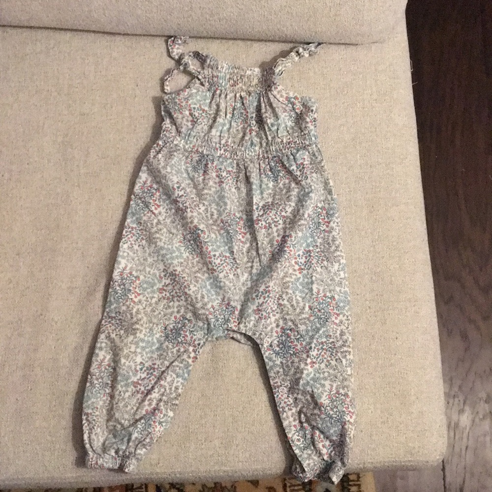 Tea Collection floral romper EUC Size 6-12 months